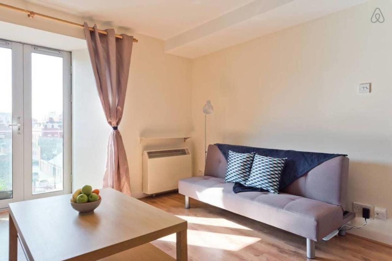 Guestready - Bright 2br Flat Near Castle